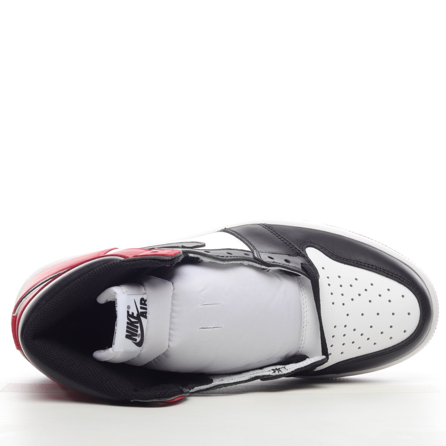 Air Jordan 1 Retro High Satin "Black Toe"
